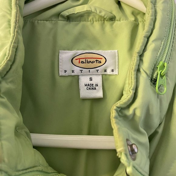 Pastel Green Puffer Vest - Picture 3 of 6